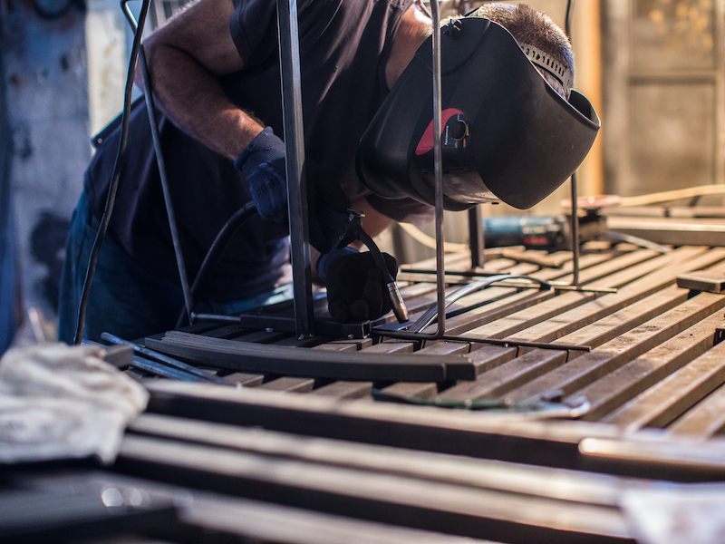  alternate text for this image