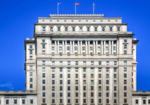 Sun Life proactively offers second opinion in U.S. cancer cases