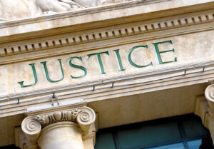 Closet indexing class action to focus on disclosure