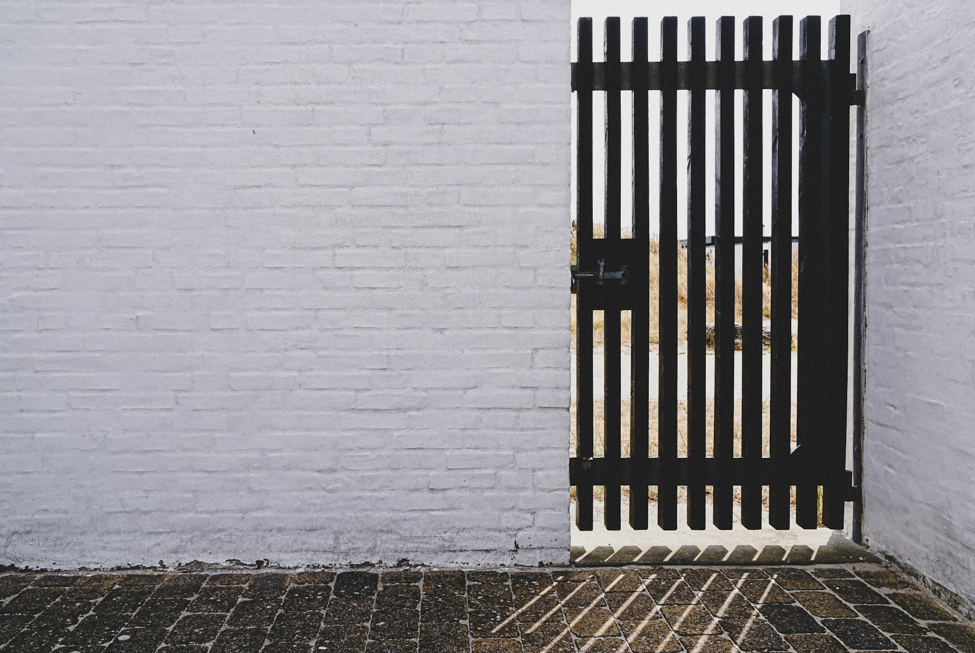 Gate
