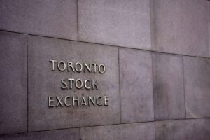 Commodity prices weigh on TSX, AI stock swings send Wall Street on roller coaster