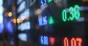 TSX rises to new highs, U.S. markets mixed